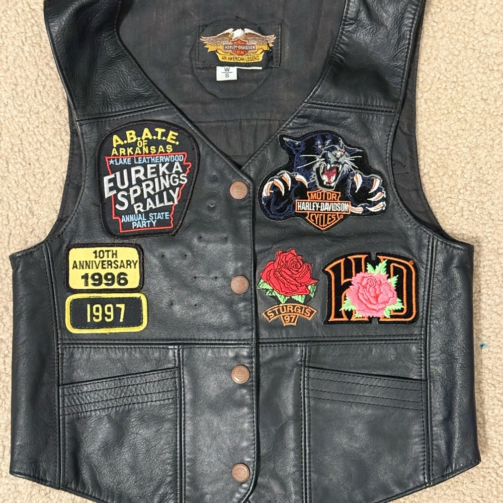 Vintage 1997 Harley-Davidson Black Leather Vest with Patches